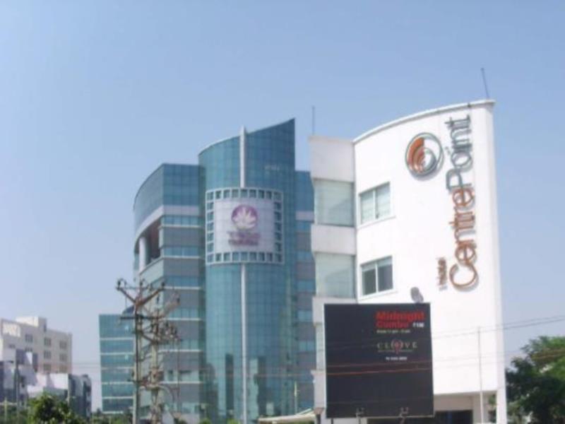 Hotel The Centre Point Chennai Esterno foto
