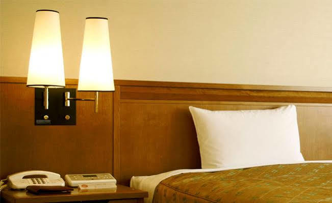 Hotel The Centre Point Chennai Esterno foto